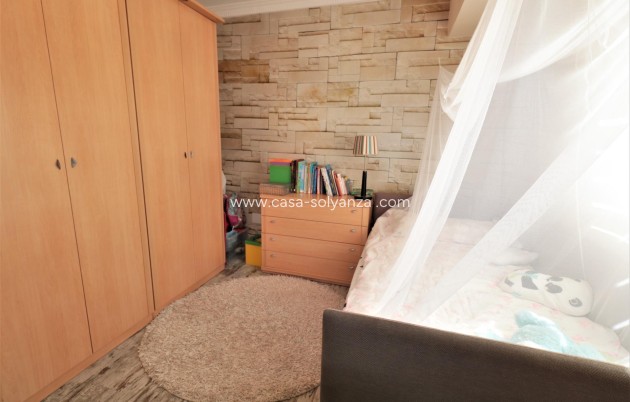 Resale - Apartment / flat - Torrevieja - Playa De Los Naufragos