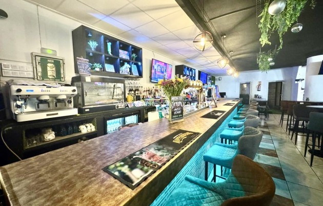 Reventa - Comercial - San Miguel de Salinas