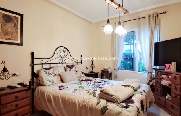 Herverkoop - Villa - Torrevieja - Parque Acuático - Sector 25