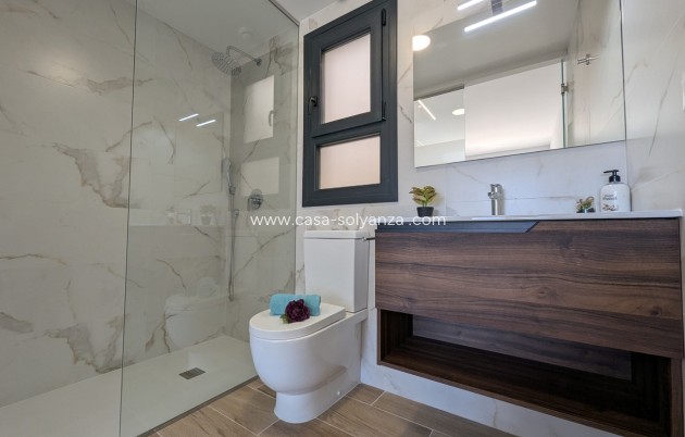 Resale - Apartment / flat - Villamartin - Costa Blanca