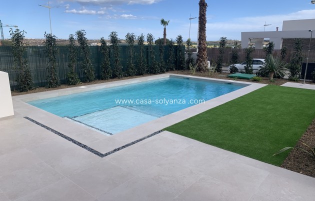 Resale - Villa - La Finca Golf - Inland