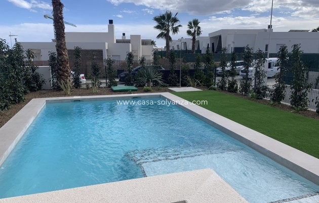 Resale - Villa - La Finca Golf - Inland