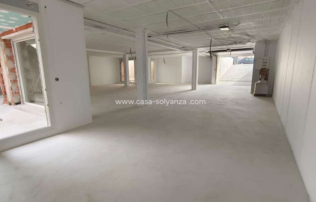Resale - Villa - La Finca Golf - Inland