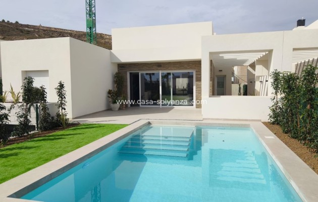 Resale - Villa - La Finca Golf - Inland