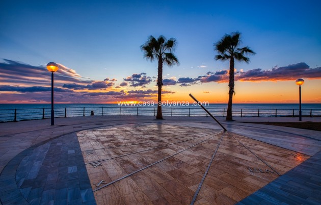 Herverkoop - Villa - Playa Flamenca - Sportcentre