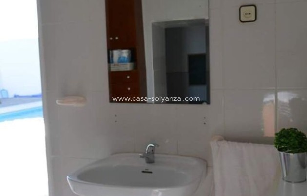 Resale - Townhouse - Rodriguillo - Inland