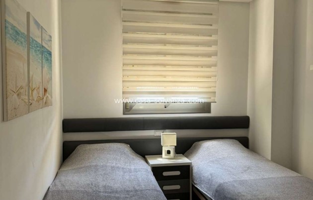 Reventa - Apartamento / piso - Orihuela - Villamartín-Las Filipinas