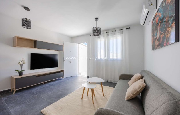 Herverkoop - Bungalow - Torrevieja - Jardin Del Mar