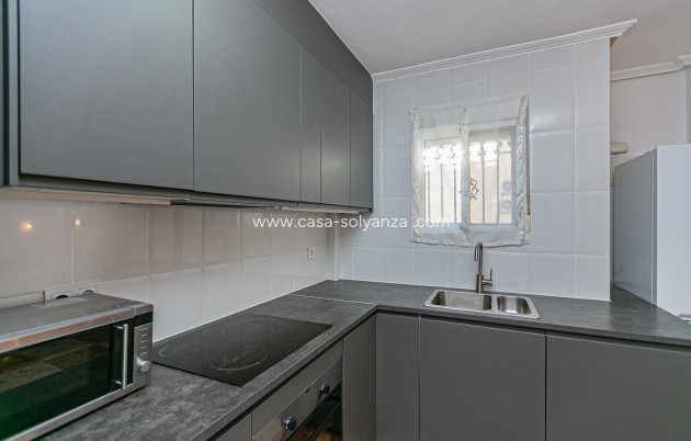 Herverkoop - Quad - Playa Flamenca