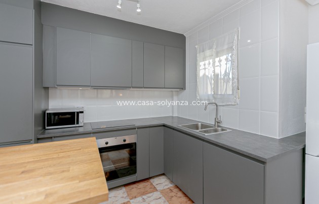 Herverkoop - Quad - Playa Flamenca