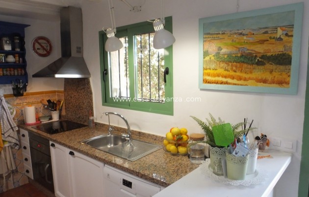 Resale - Country Property/Finca - Pinoso - Inland