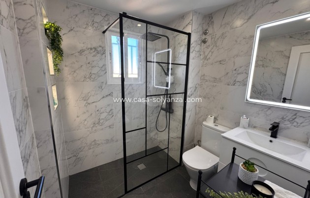 Herverkoop - Herenhuis - Campoamor - Costa Blanca