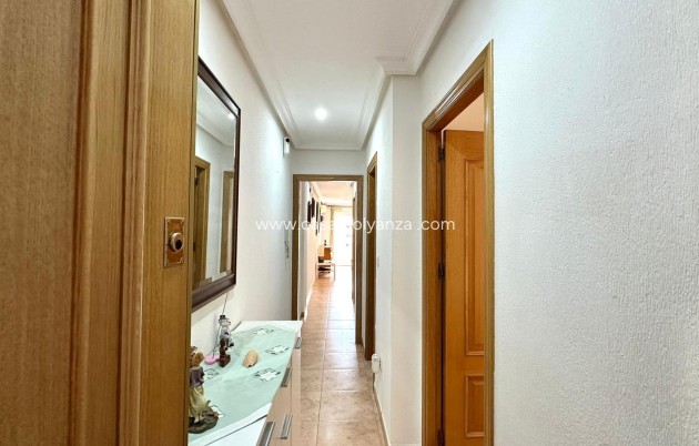 Resale - Apartment / flat - Torrevieja