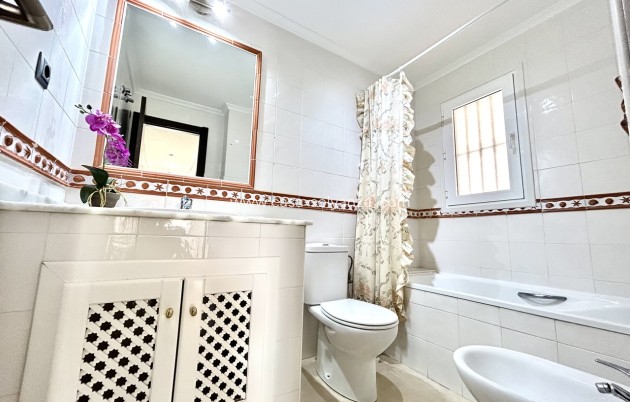 Herverkoop - Appartement / flat - Villamartin - Costa Blanca