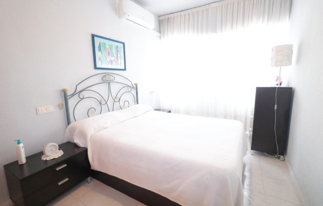 Revente - Appartement - Torrevieja - Playa De Los Naufragos