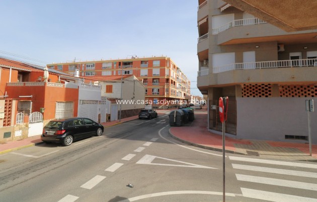 Revente - Appartement - Torrevieja - Playa De Los Naufragos