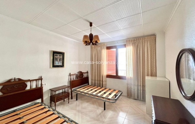 Herverkoop - Appartement / flat - Torrevieja - Acequion