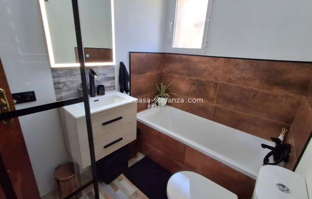 Revente - Villa Detached - Ciudad Quesada - Doña pepa