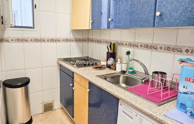 Resale - Apartment / flat - Torrevieja - Center