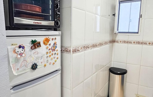 Resale - Apartment / flat - Torrevieja - Center