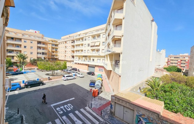 Resale - Apartment / flat - Torrevieja - Center
