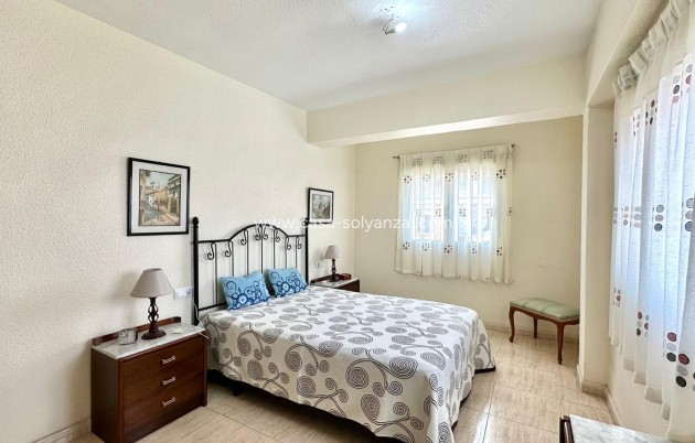 Reventa - Apartamento / piso - Torrevieja - Estacion Autobuses