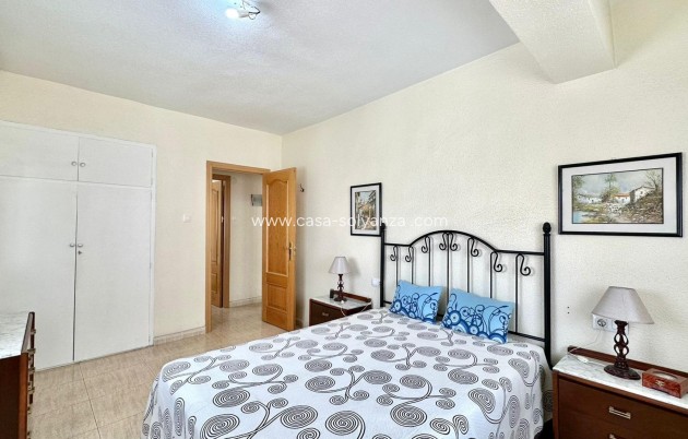 Reventa - Apartamento / piso - Torrevieja - Estacion Autobuses