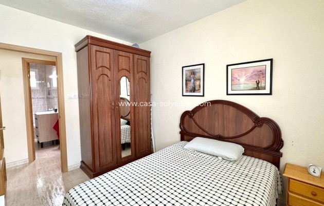 Reventa - Apartamento / piso - Torrevieja - Estacion Autobuses