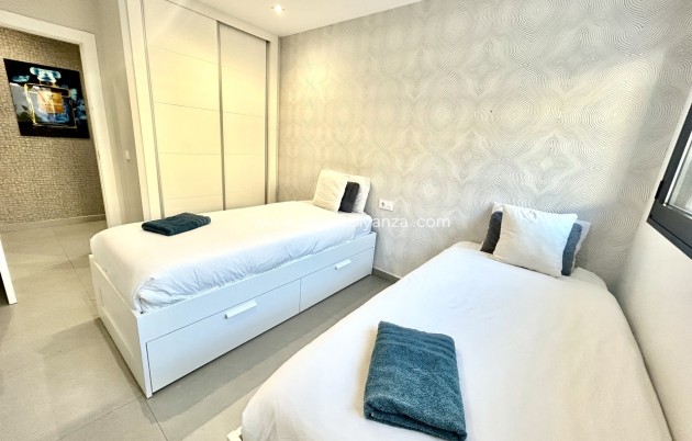 Resale - Villa - Los Balcones - Costa Blanca