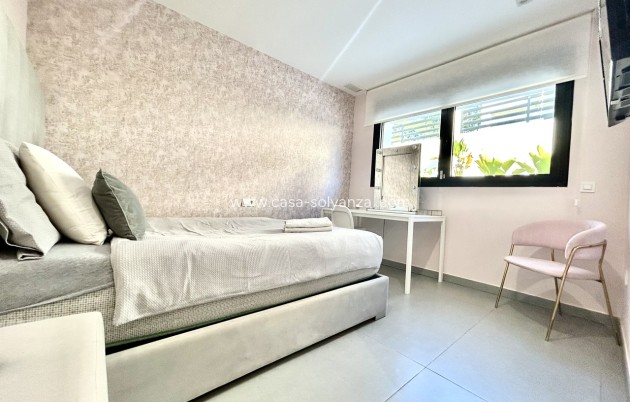 Resale - Villa - Los Balcones - Costa Blanca