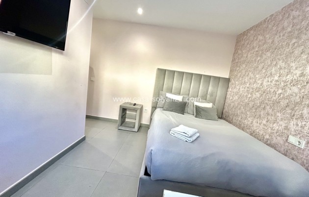 Resale - Villa - Los Balcones - Costa Blanca