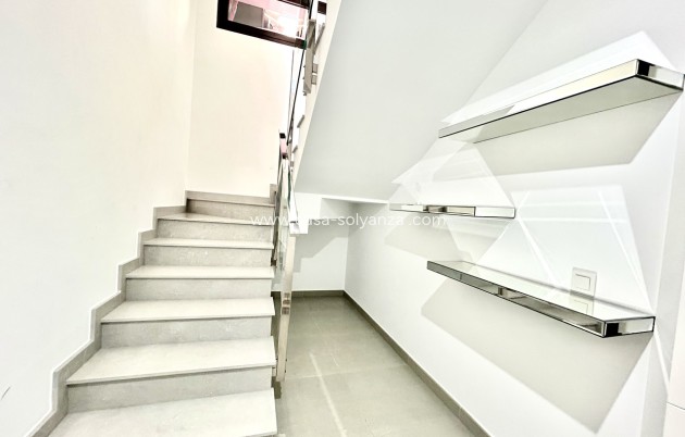 Resale - Villa - Los Balcones - Costa Blanca