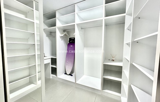 Resale - Villa - Los Balcones - Costa Blanca