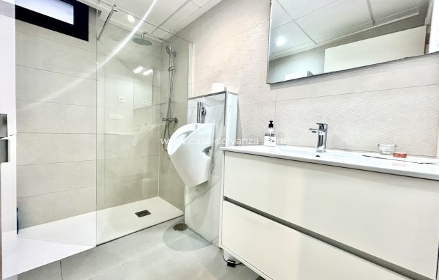 Resale - Villa - Los Balcones - Costa Blanca