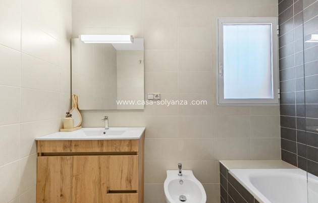 Wiederverkauf - Wohnung - Orihuela Costa - Campoamor