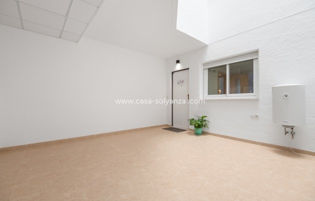 Wiederverkauf - Wohnung - Orihuela Costa - Campoamor