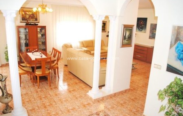 Herverkoop - Villa - La Zenia - Costa Blanca