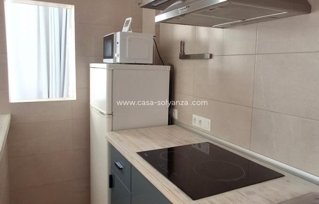 Resale - Apartment / flat - Torrevieja - La Mata