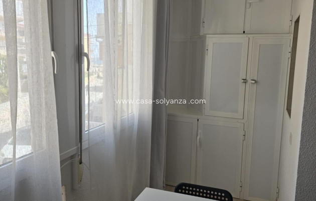 Resale - Apartment / flat - Torrevieja - La Mata