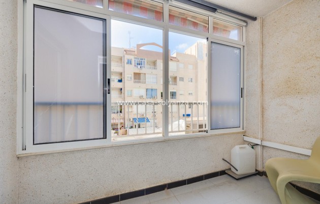 Resale - Apartment / flat - Torrevieja - Costa Blanca