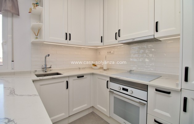 Revente - Villa - Villamartin - Villamartín