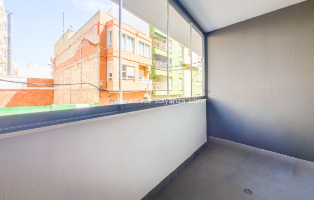 Reventa - Flat - Torrevieja - Estacion de autobuses