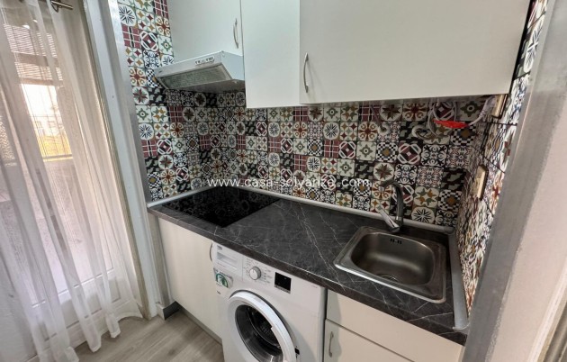 Resale - Apartment / flat - Torrevieja - Costa Blanca