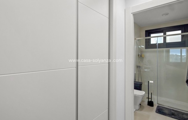 Resale - Apartment / flat - Pilar de la Horadada - Costa Blanca