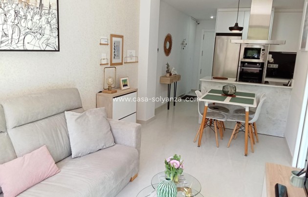 Resale - Apartment / flat - Torrevieja - Estacion Autobuses