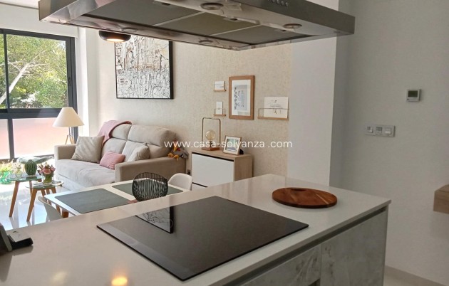 Resale - Apartment / flat - Torrevieja - Estacion Autobuses