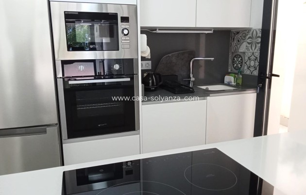 Resale - Apartment / flat - Torrevieja - Estacion Autobuses