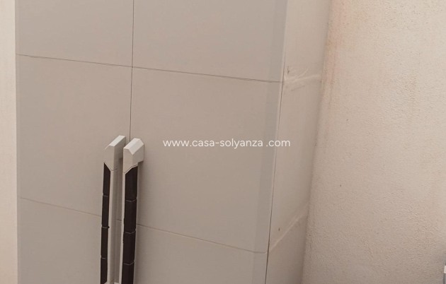 Resale - Apartment / flat - Torrevieja - Estacion Autobuses