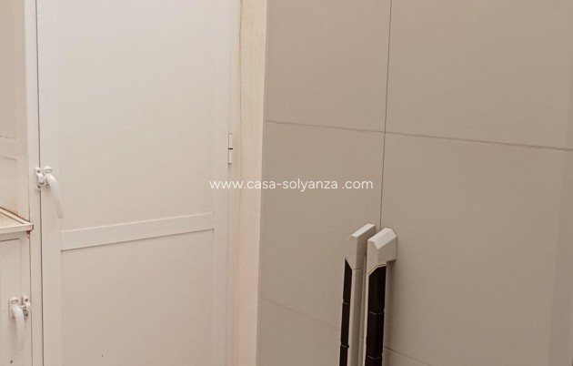 Resale - Apartment / flat - Torrevieja - Estacion Autobuses