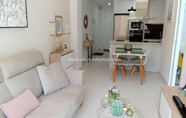 Resale - Apartment / flat - Torrevieja - Estacion Autobuses